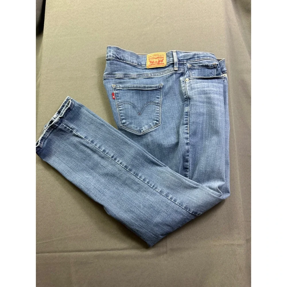 Levis 314 Shaping Straight Jeans Medium Wash Blue Denim 23648-0051 18W M‎